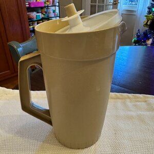 Vintage Tupperware #800-4 2-Quart Pitcher with Push Button Lid - Tan Almond